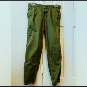 Petite military green cargo-like pant